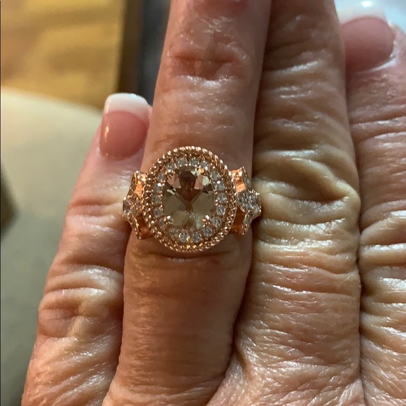Morganite Ring new without tags - Picture 7 of 7